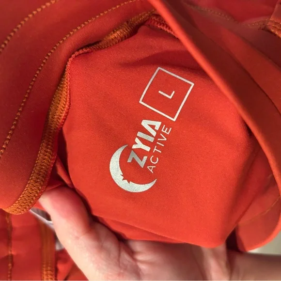 Rust Peak Zipper Joggers - Picture 4 of 4